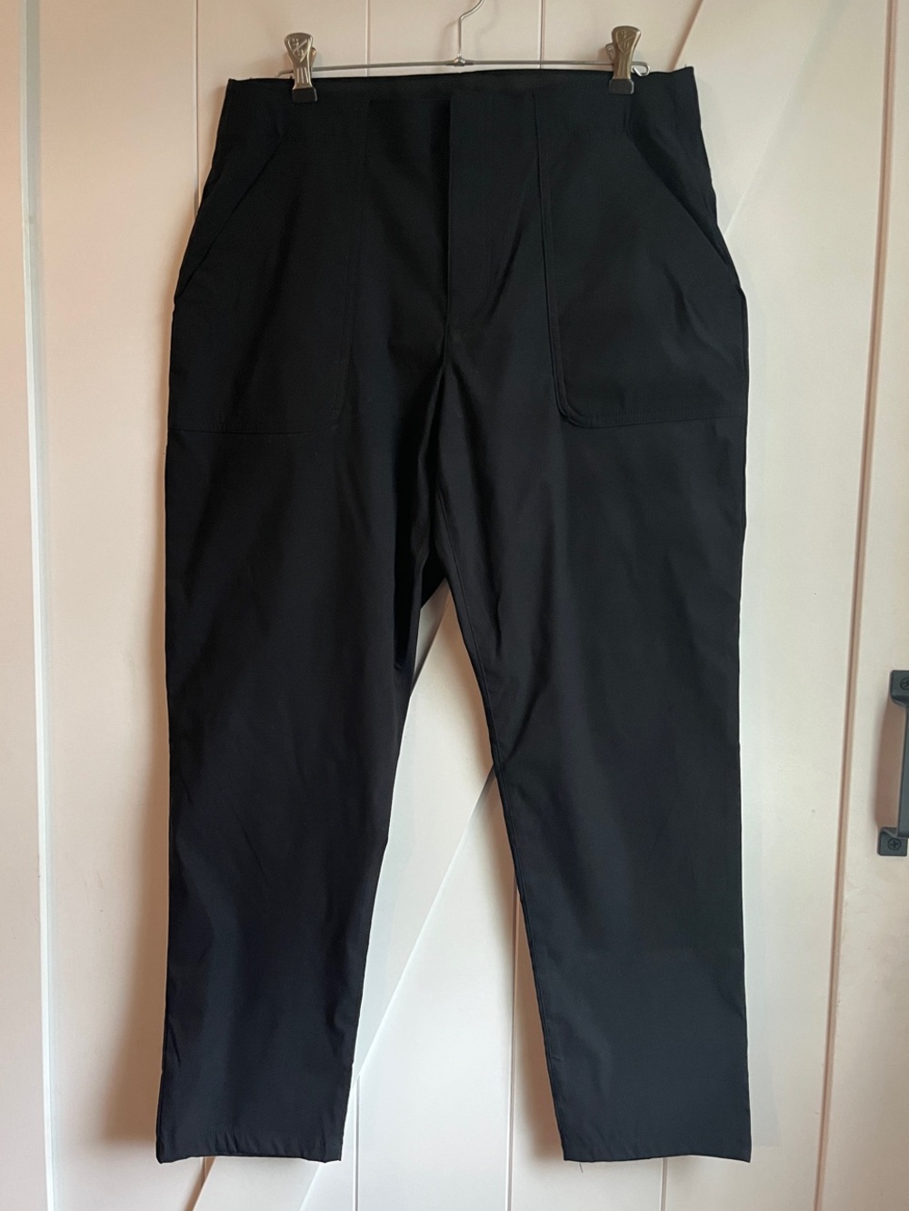 Eddie Bauer Black Women's Capris with Front Patch Pockets